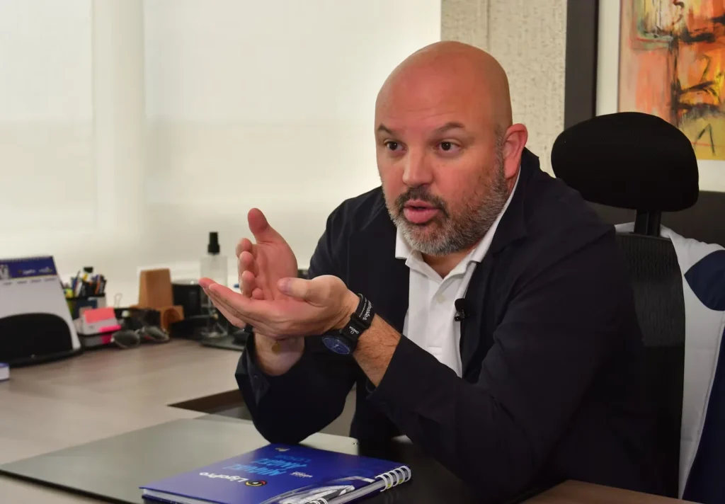 Miguel Ángel Loor responde