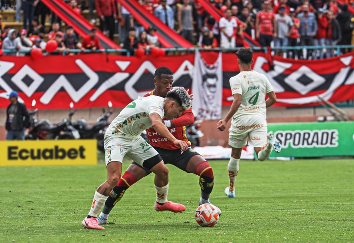 Deportivo Cuenca empató agónicamente contra Orense