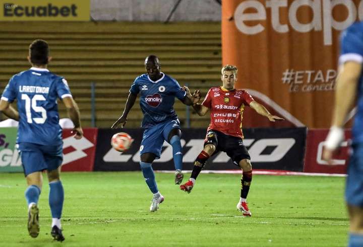 Deportivo Cuenca derrota a Vinotinto y despide amargamente a Juan Grabowski 1 Deportivo Cuenca derrota a Vinotinto