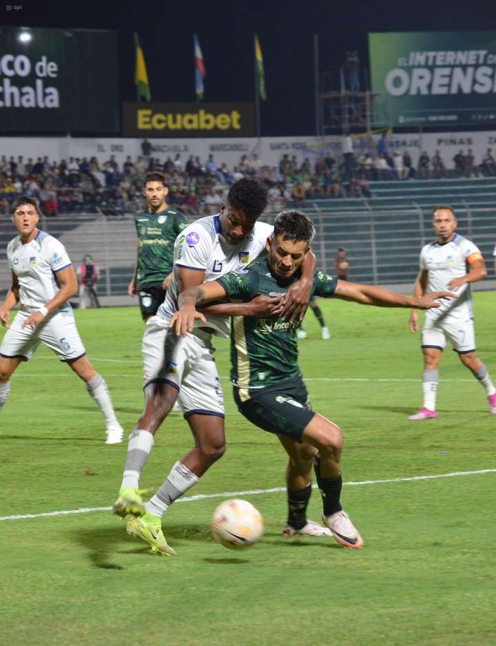 Orense venció a Delfín