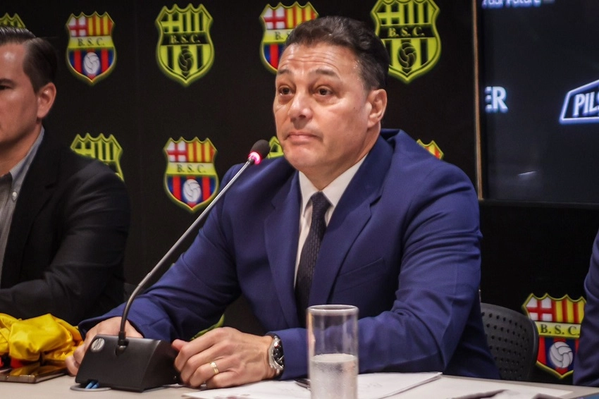 Carlos Alfaro Moreno, felicitó a Liga de Quito “De pie, equipo copero, de oficio, de carácter” 1 Carlos Alfaro Moreno, felicitó a Liga de Quito