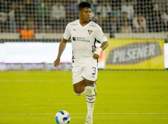 Richard Mina recibió sanción