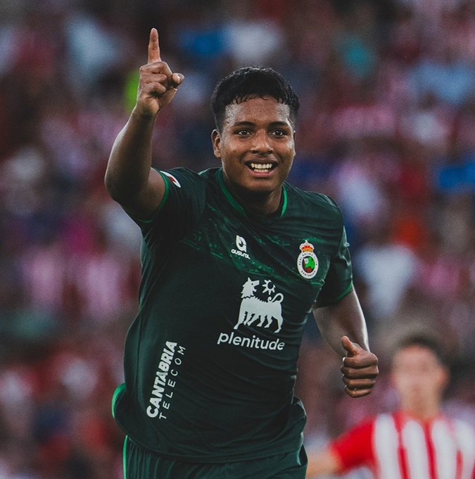 Jeremy Arévalo sorprende en España: doblete en un minuto con Racing de Santander 1 Jeremy Arévalo sorprende en España