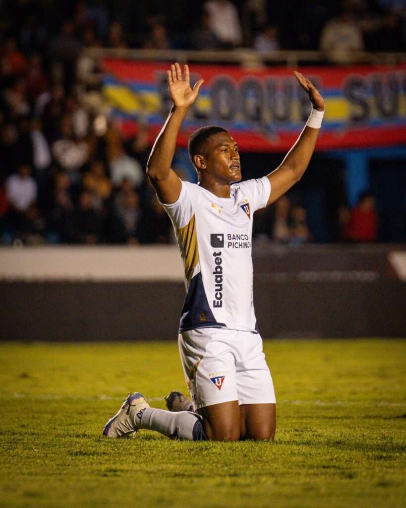 LDU derrota a Libertad