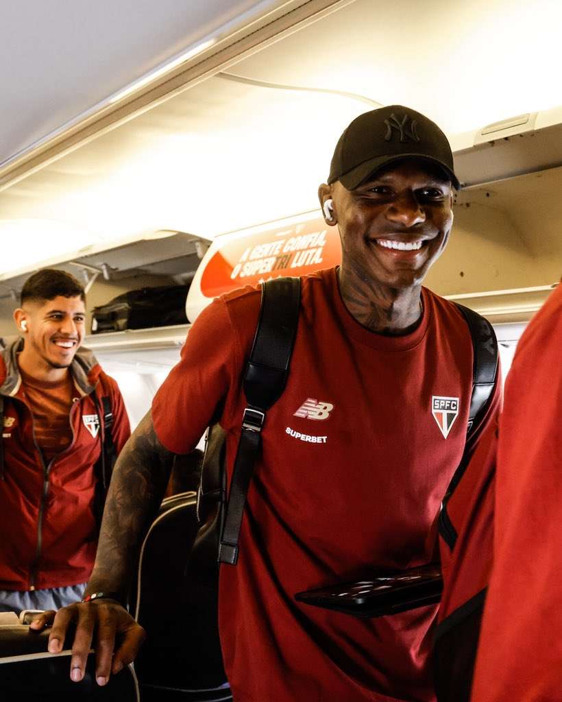 Sao Paulo con Robert Arboleda desde el arranque ante Liga de Quito