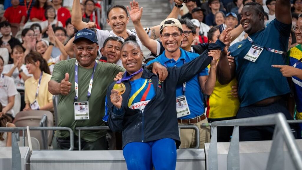 Juleisy Angulo gana el oro