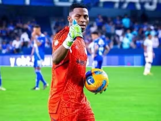 Emelec reclama: Jorge Guzmán cuestiona ausencia de Pedro Ortiz en la convocatoria de Ecuador 2 Jorge Guzmán cuestiona