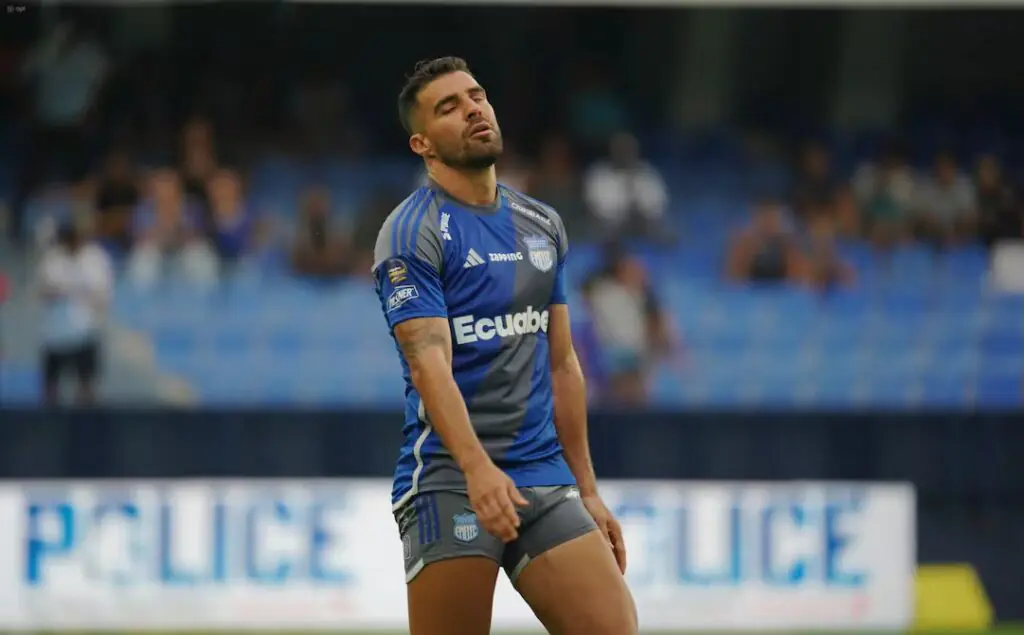 Alexander González suspendido: no jugará el Clásico del Astillero con Emelec