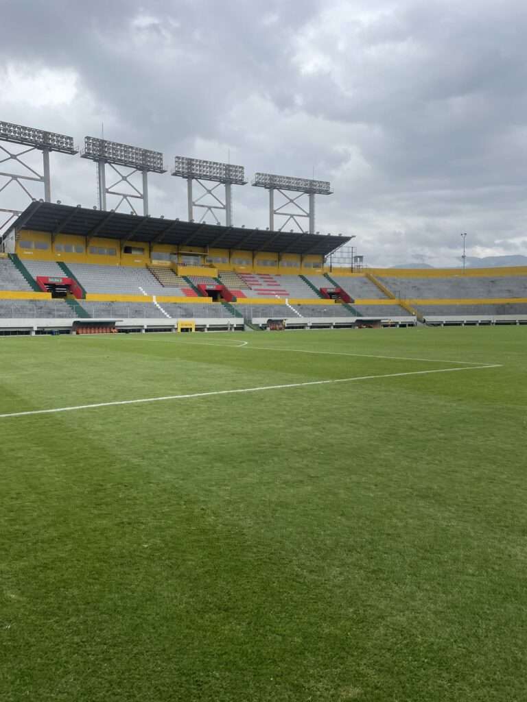 Aucas sancionado por LigaPro: jugará sin público tras incidentes en el Gonzalo Pozo Ripalda 23 Aucas sancionado por LigaPro: jugará sin público tras incidentes en el Gonzalo Pozo Ripalda
