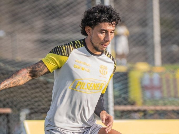 Joao Rojas volvió a entrenar