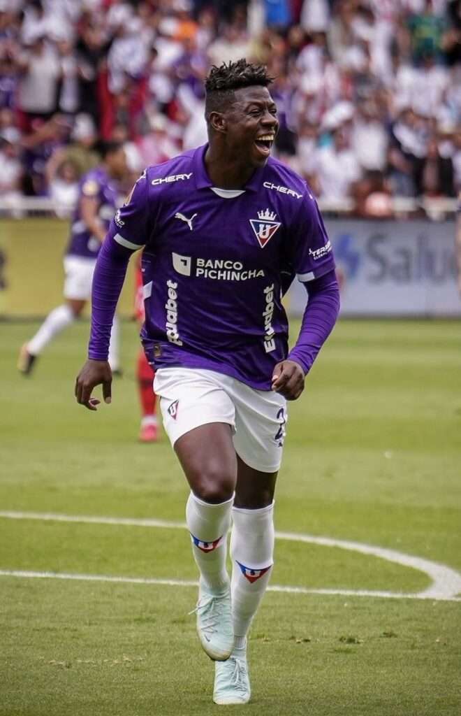 Alejandro Cabeza será baja entre 3 y 6 meses tras cirugía en el hombro 1 Alejandro Cabeza será baja entre 3 y 6 meses tras cirugía en el hombro