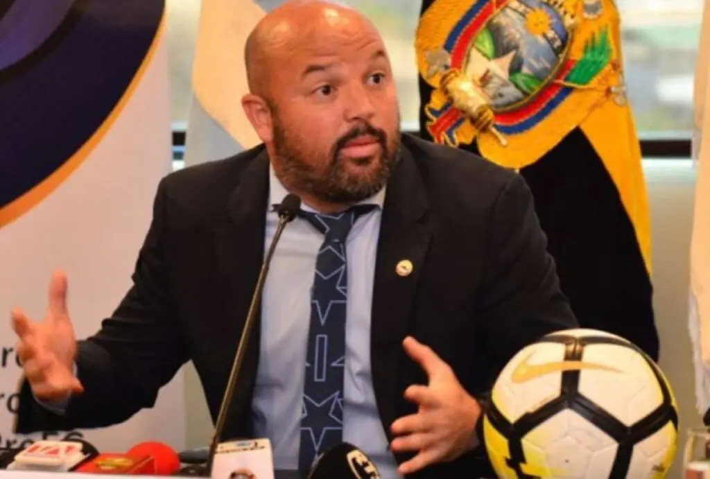 Miguel Ángel Loor arremete contra la FEF por gol fantasma y amaños