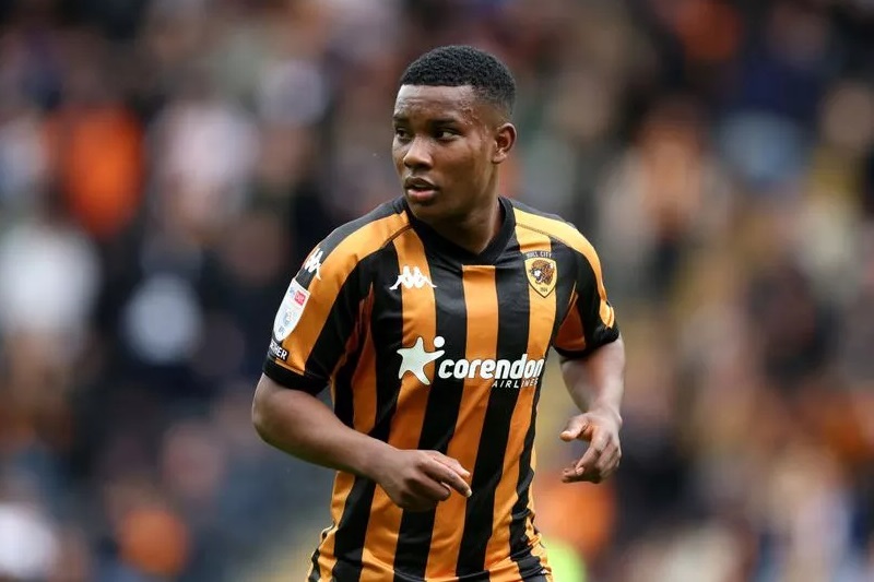 Beccacece reveló el motivo del castigo a Óscar Zambrano y apuntó a un error médico en LDU