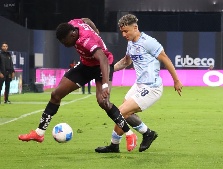 Universidad Católica sorprende y elimina a IDV en un partido épico de la Copa Ecuador 1 Universidad Católica sorprende y elimina a IDV en un partido épico de la Copa Ecuador