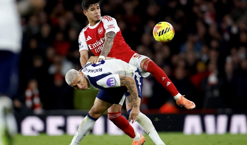 Mikel Arteta se sincera sobre la titularidad de Piero Hincapié: "Consideramos que…"