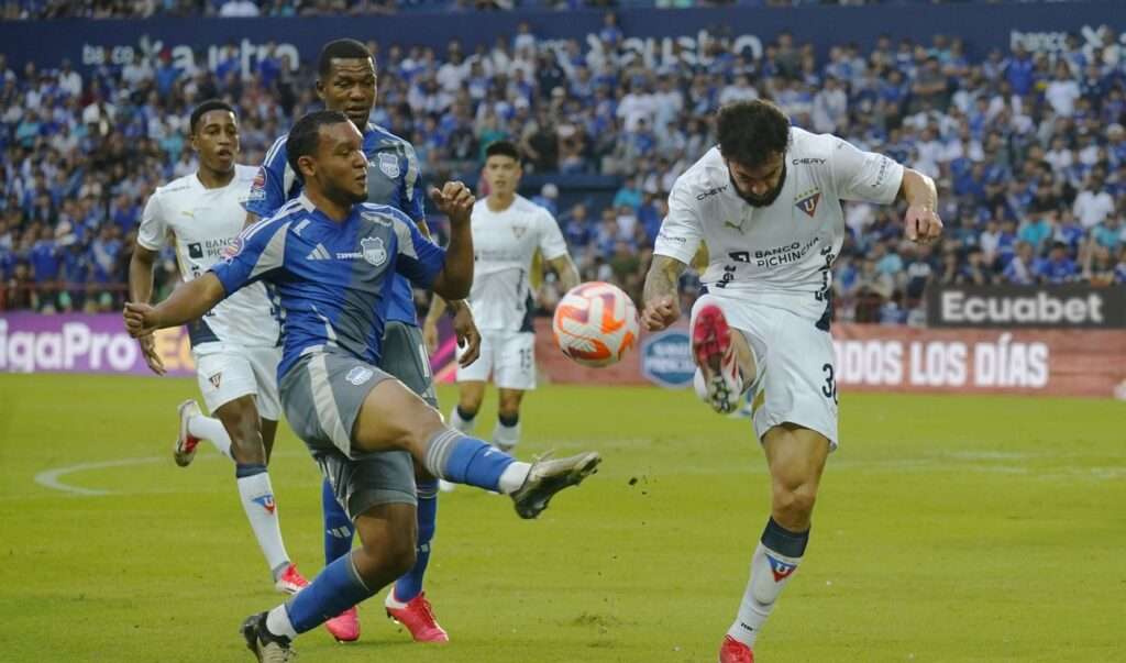 ⚡️ Emelec vs. LDU: ¡La Semifinal de Copa Ecuador Calienta Motores! 🏆 23 Emelec vs. LDU: ¡La Semifinal de Copa Ecuador Calienta Motores!