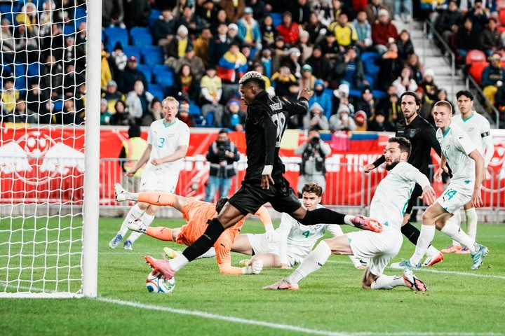 Ecuador 2-0 Nueva Zelanda: La Tri Asegura el Bombo 2 del Sorteo Mundial