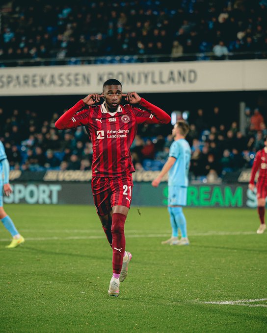 Denil Castillo volvió a anotar en Dinamarca