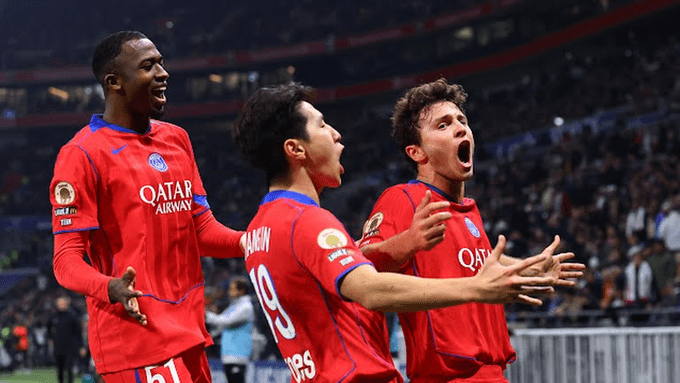 PSG Gana Dramáticamente al Lyon: Neves Héroe, Willian Pacho Titular y Liderato Asegurado