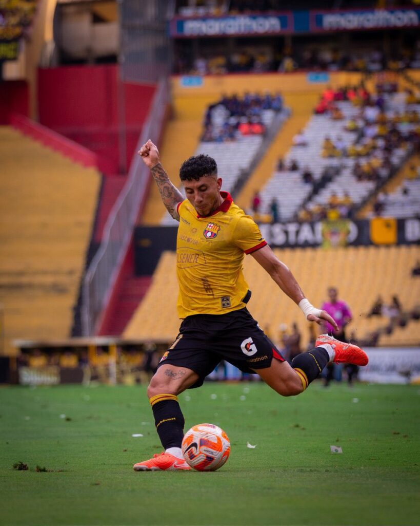 Joao Rojas no viaja a Loja: Baja sensible en Barcelona SC