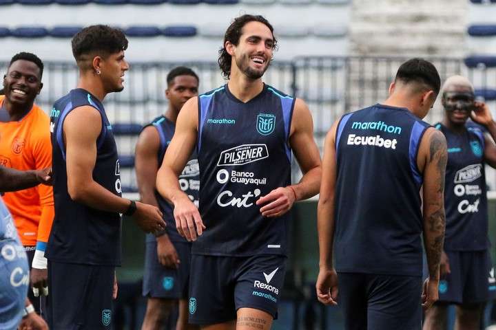 Ecuador vs. Nueva Zelanda: El Posible 11 de Beccacece sin Enner Valencia 1 Ecuador vs. Nueva Zelanda: El Posible 11 de Beccacece sin Enner Valencia