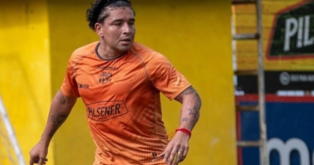 Antonio Álvarez lamenta la partida de Mario Pineida: "Dejaste una huella imborrable"