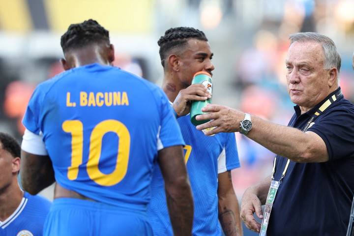 Polémico comentario de Dick Advocaat DT de Curazao sobre Ecuador tras el sorteo del Mundial