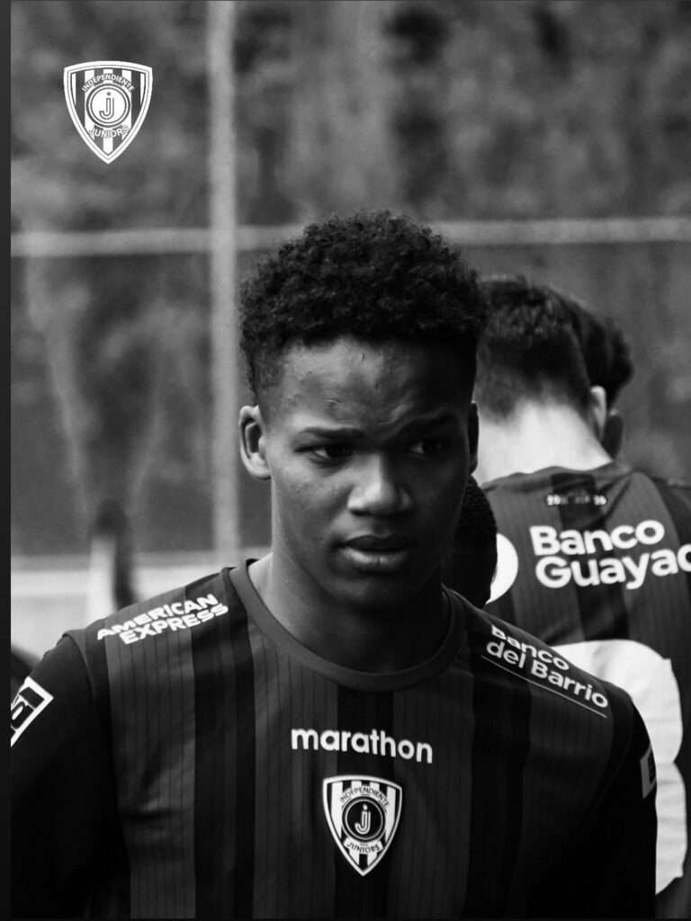 El trágico 2025 en el fútbol ecuatoriano: cinco jugadores asesinados 26 El trágico 2025 en el fútbol ecuatoriano: cinco jugadores asesinados