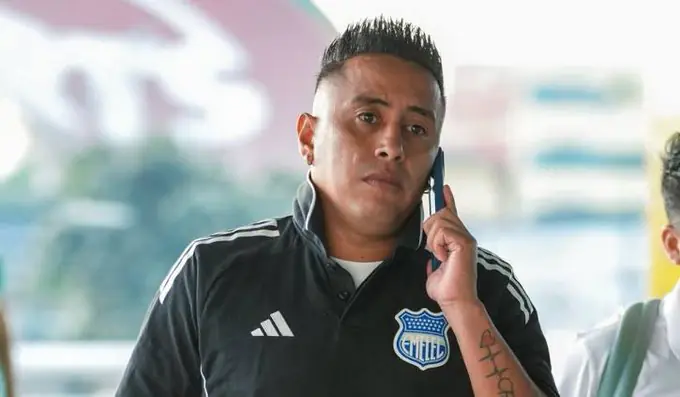 Confirmado: Christian Cueva deja Emelec tras rescindir su contrato