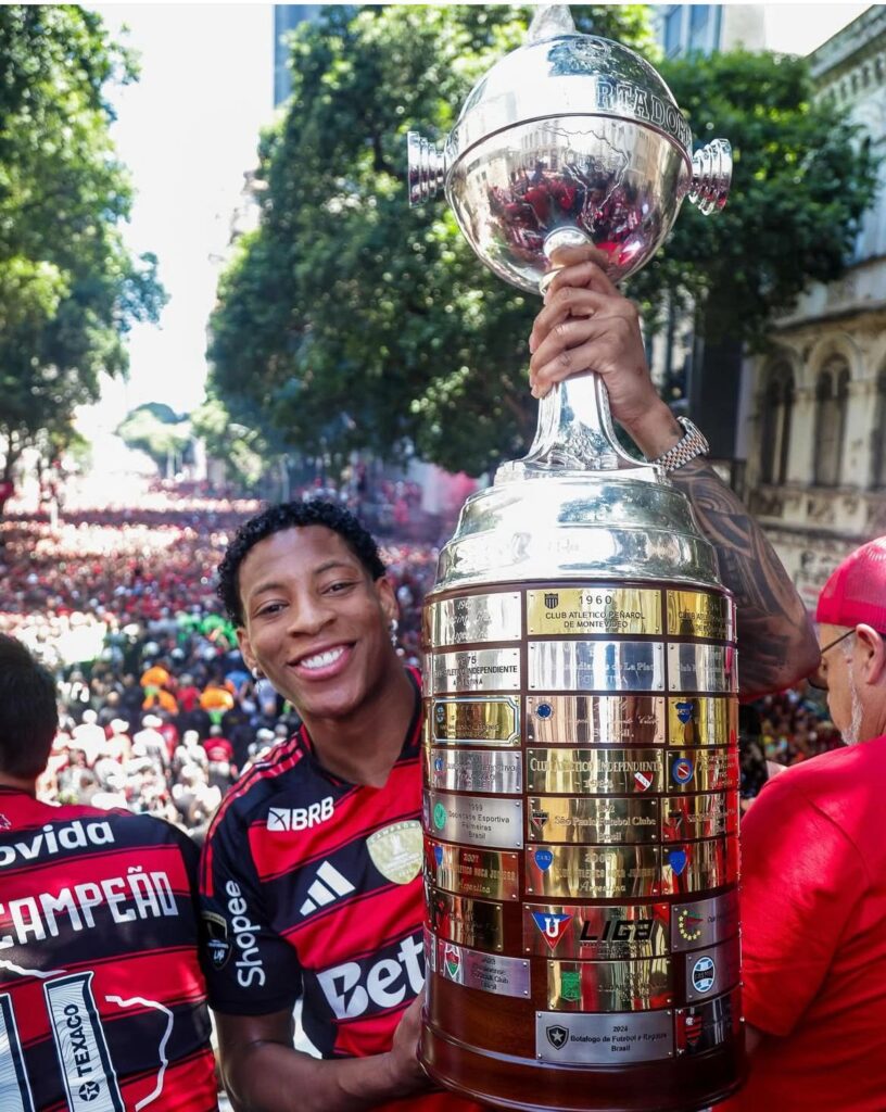 ¡Histórico 2025 para Ecuador! 'Hat-Trick' de títulos internacionales: Champions, Libertadores y Mundial de Clubes