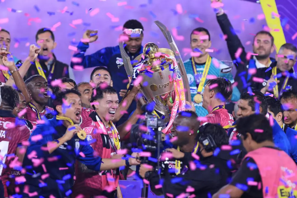 Javier Rabanal tras ganar la LigaPro con IDV