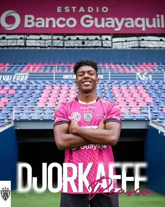 IDV anuncia el fichaje de Djorkaeff Reasco