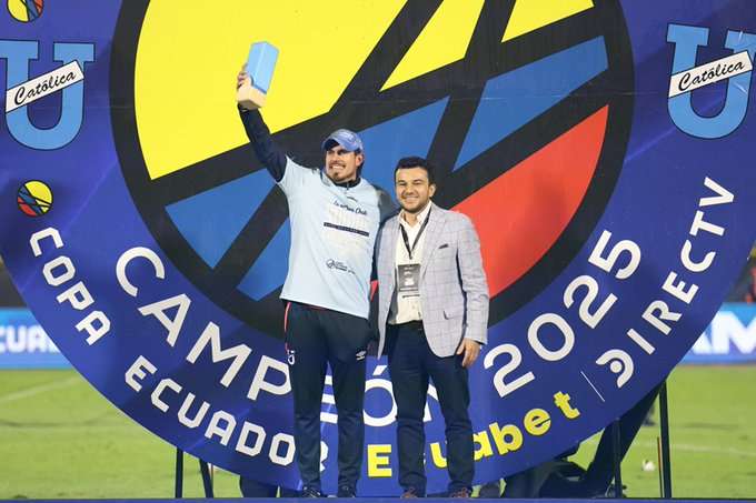 Diego Martínez y la Católica: "Cambiamos la historia para siempre" 1 Diego Martínez y la Católica: "Cambiamos la historia para siempre"