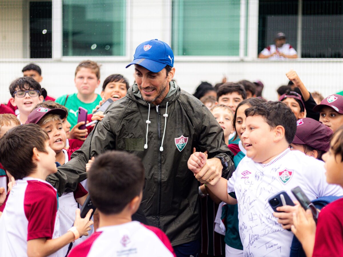 Luis Zubeldía regresa a Fluminense tras cirugía cardíaca: Emotivo recibimiento 3 Luis Zubeldía regresa a Fluminense tras cirugía cardíaca: Emotivo recibimiento