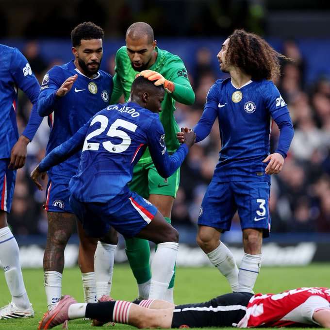 Moisés Caicedo y el nuevo rol en Chelsea: La exigencia táctica de Liam Rosenior