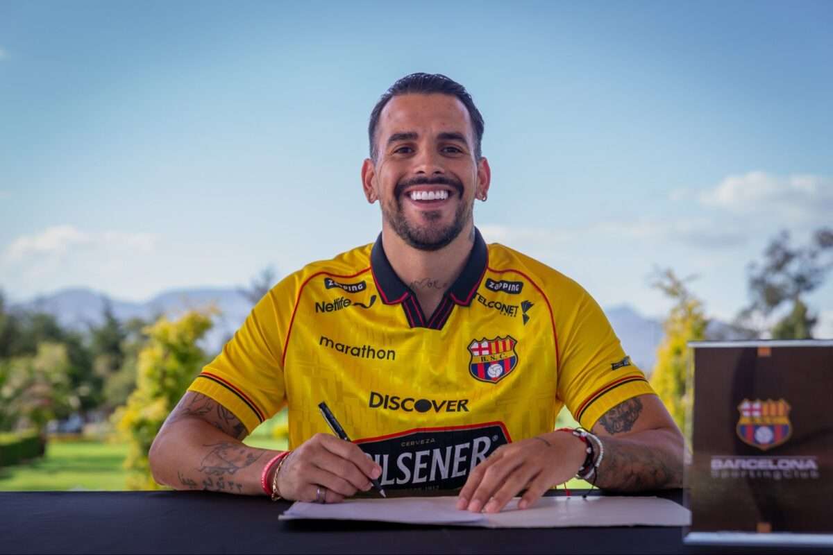 Javier Báez a Barcelona SC: El nuevo líder de la zaga que llega como campeón