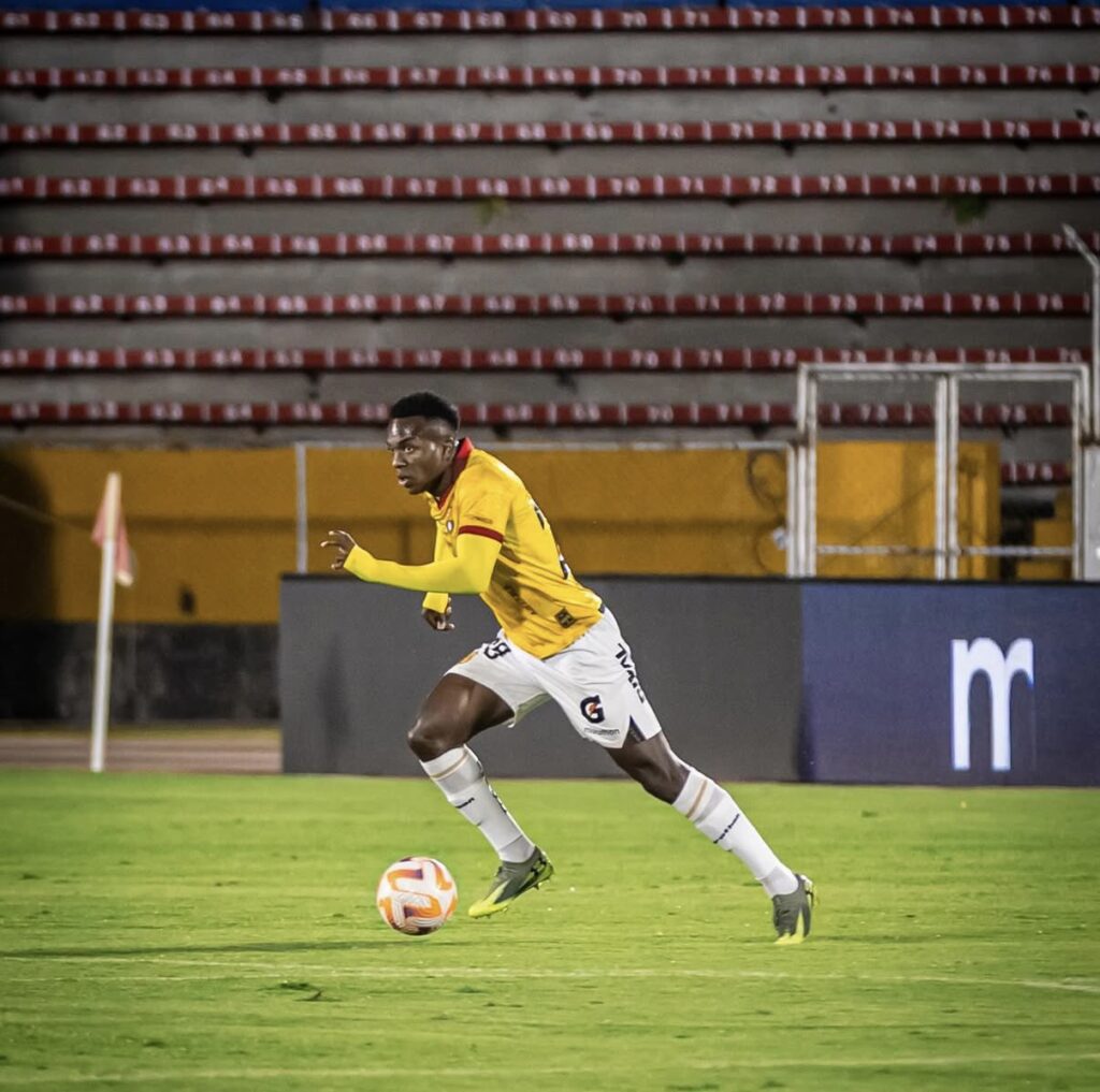 Jhonny Quiñónez: Permiso de Independiente y el posible retorno a Aucas