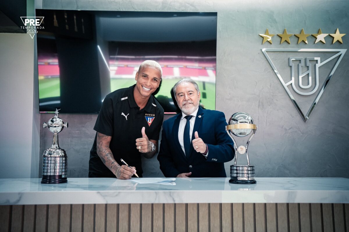 Deyverson presentado en Liga de Quito: "esperemos traer otra Libertadores" 1 Deyverson presentado en Liga de Quito: "esperemos traer otra Libertadores"