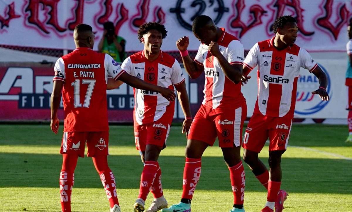 Oficial: Técnico Universitario se salva del descenso y jugará la LigaPro 2026 tras resolución de la FEF