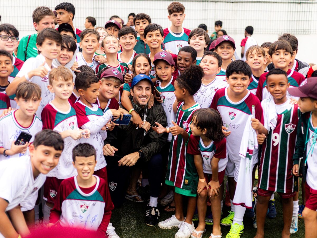 Luis Zubeldía regresa a Fluminense tras cirugía cardíaca: Emotivo recibimiento 1 Luis Zubeldía regresa a Fluminense tras cirugía cardíaca: Emotivo recibimiento