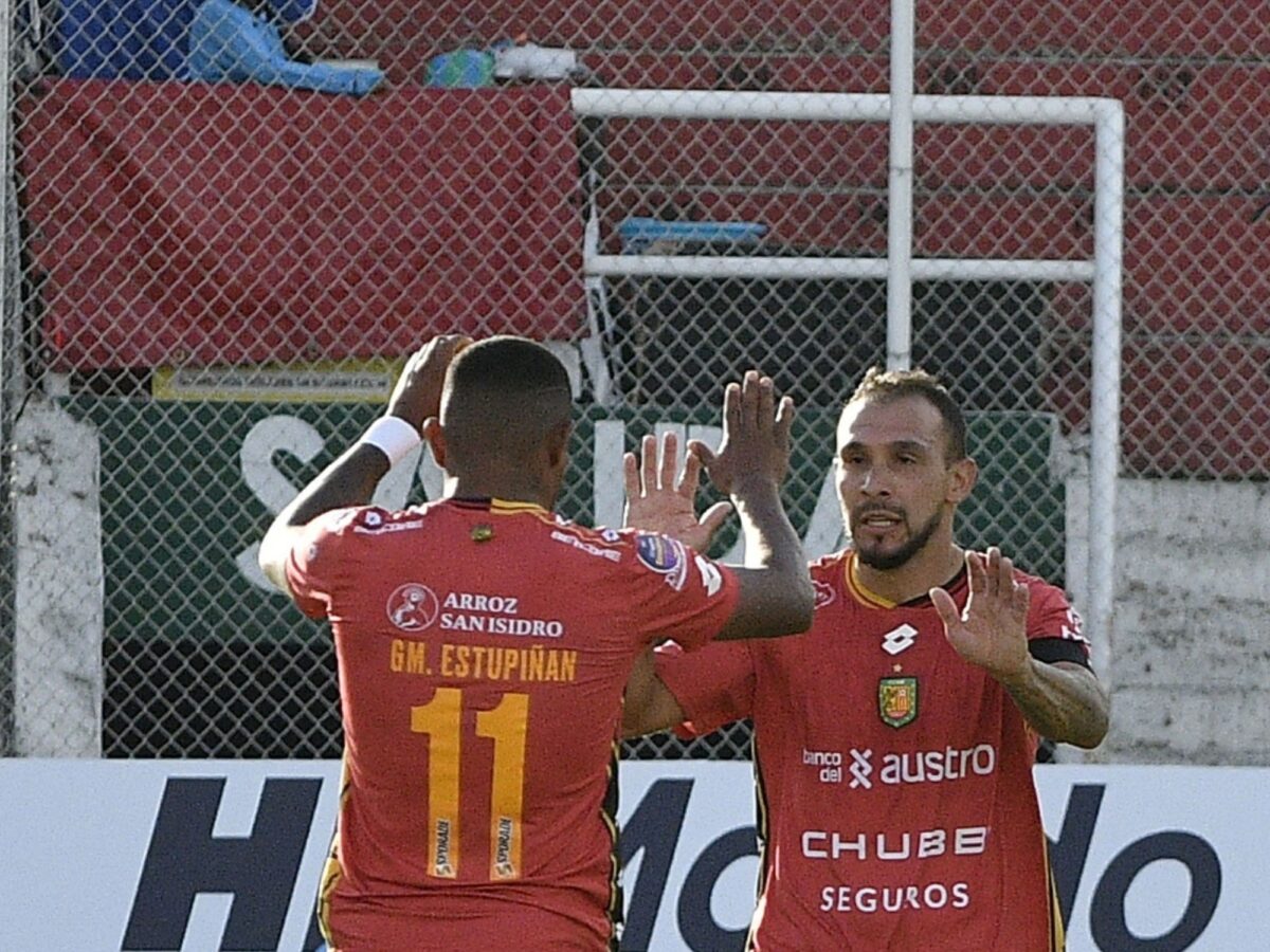 Lucas Mancinelli, la voz de Deportivo Cuenca: El adiós a Araujo, la llegada de Célico y la obsesión por la Sudamericana