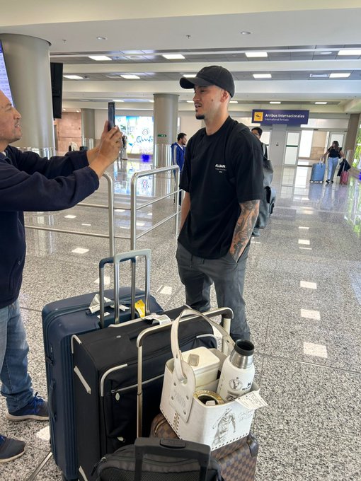 IDV ya tiene nuevo goleador: Carlos González aterrizó en Quito