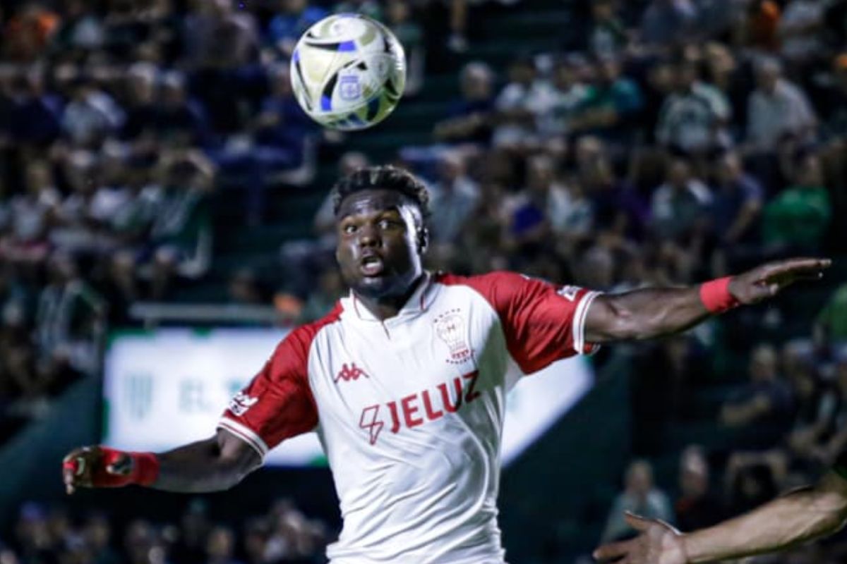 Jordy Caicedo brilla en Argentina: Tres goles en tres partidos con Huracán 1 Jordy Caicedo brilla en Argentina: Tres goles en tres partidos con Huracán