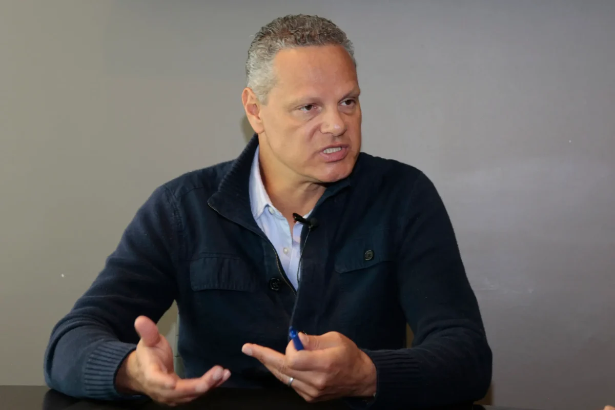 Esteban Paz denuncia a la FEF por irregularidades en las elecciones contra Francisco Egas.