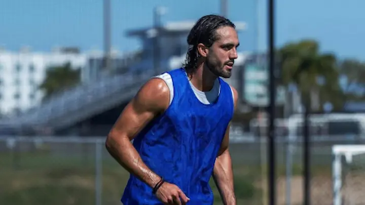 El tiempo que Leonardo Campana estará fuera de las canchas tras su lesión 1 Se confirma el tiempo de recuperación de Leonardo Campana tras su desgarro. El delantero estará 5 semanas fuera y se pierde los amistosos de La Tri.