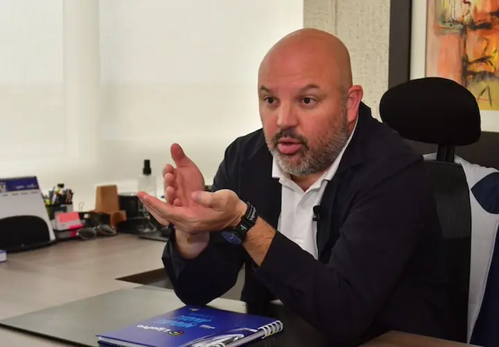 Miguel Ángel Loor explica los cambios en el calendario de LigaPro tras el fixture de Conmebol, priorizando la equidad y el reglamento de 48 horas.