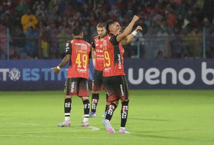 Melvin Díaz, autor del 1-0 de Deportivo Cuenca vs Libertad, por la Copa Sudamericana 2026 (API).
