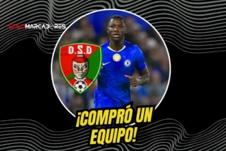 El volante del Chelsea, Moisés Caicedo, compra al Deportivo Santo Domingo y lo renombra Niño Moi 23 para potenciar las formativas en Ecuador.