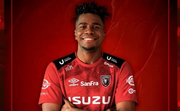 Leones FC oficializa a Segundo Portocarrero como refuerzo para la LigaPro 2026. El lateral llega libre desde Irán para unirse al equipo de Edison Méndez.