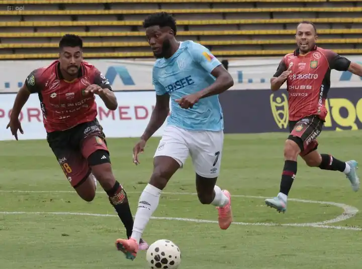 Universidad Católica se impuso por la mínima diferencia ante Deportivo Cuenca en el Estadio Olímpico Atahualpa, en un compromiso correspondiente a la fecha 5 de la LigaPro.